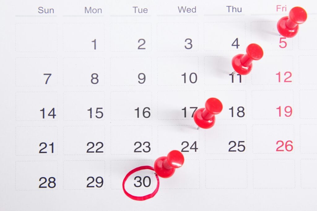 Calculate business days between two dates — calendar with marked dates